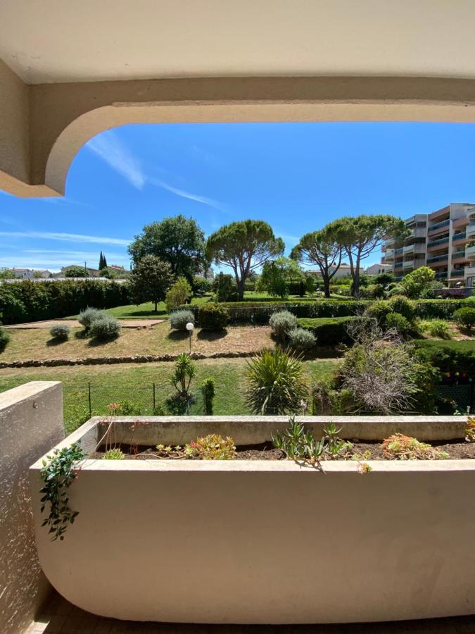 Le Maya - Studio Avec Piscine Antibes Dış mekan fotoğraf